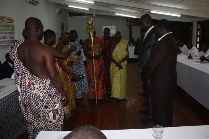 An 1 de L’Expression/Le ministre Sy Savané à la Rédaction : “Soyez à l’écoute des Ivoiriens”